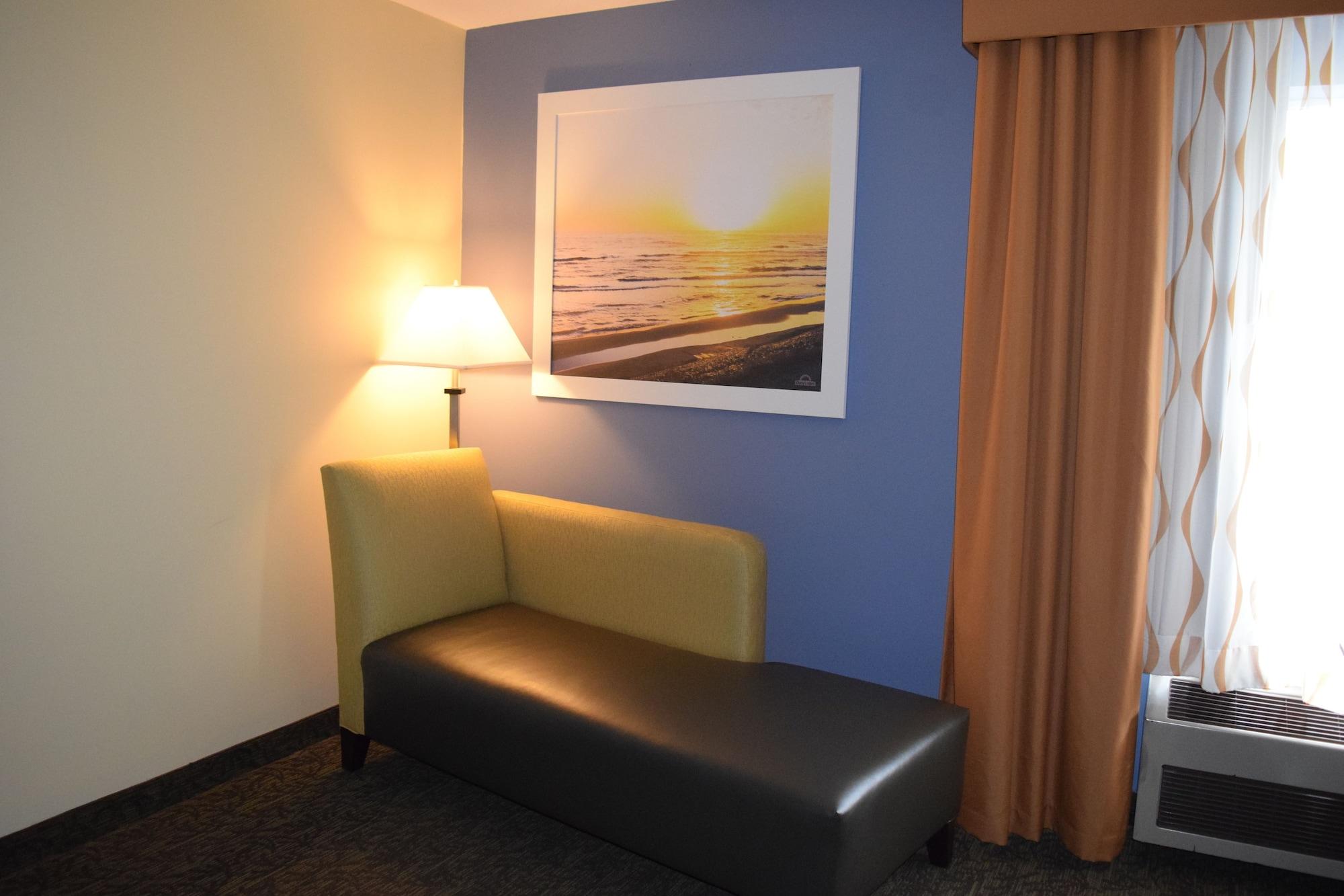 Days Inn By Wyndham קדילאק מראה חיצוני תמונה